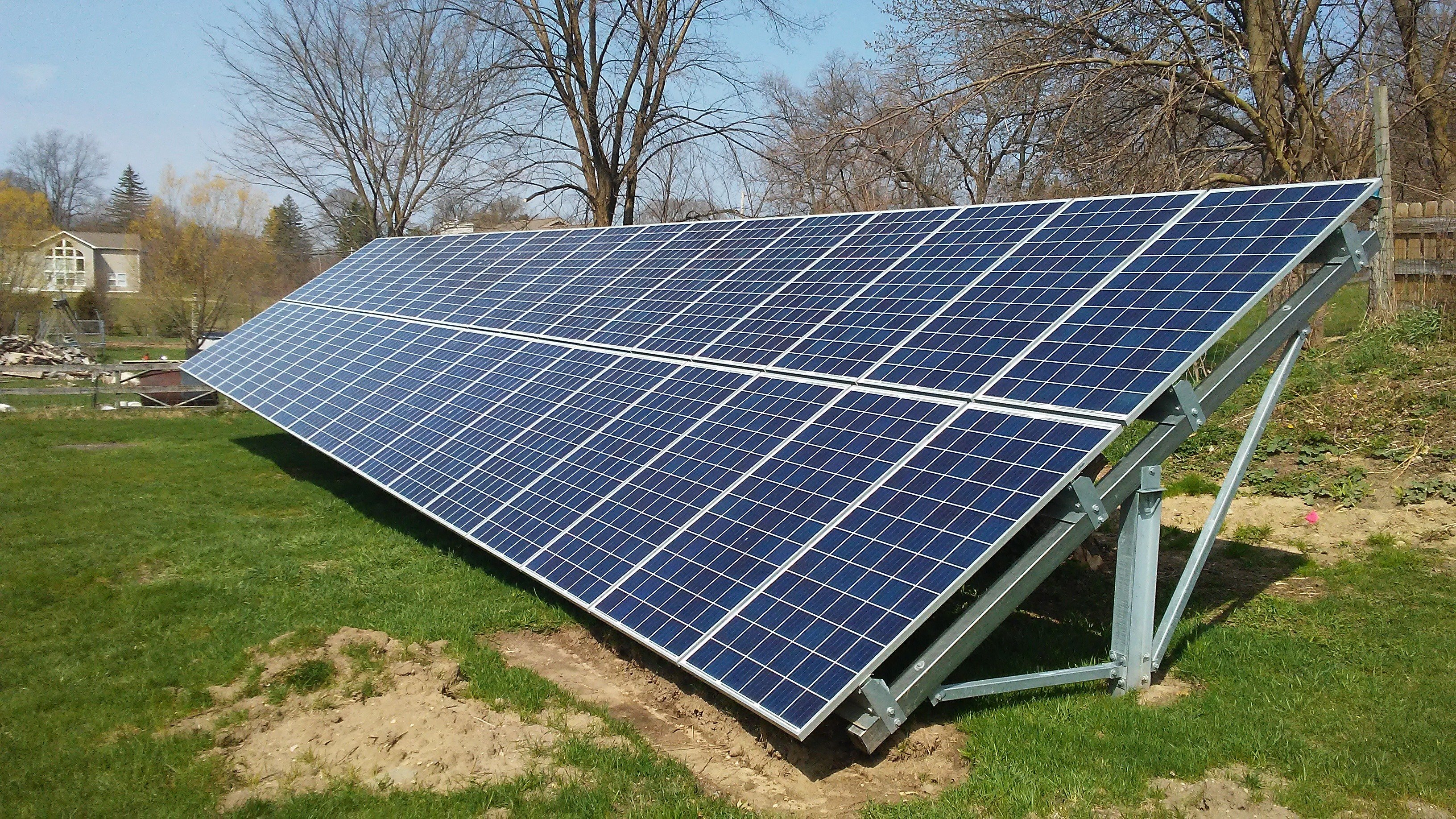 Residential Solar Array in Grass Lake, MI